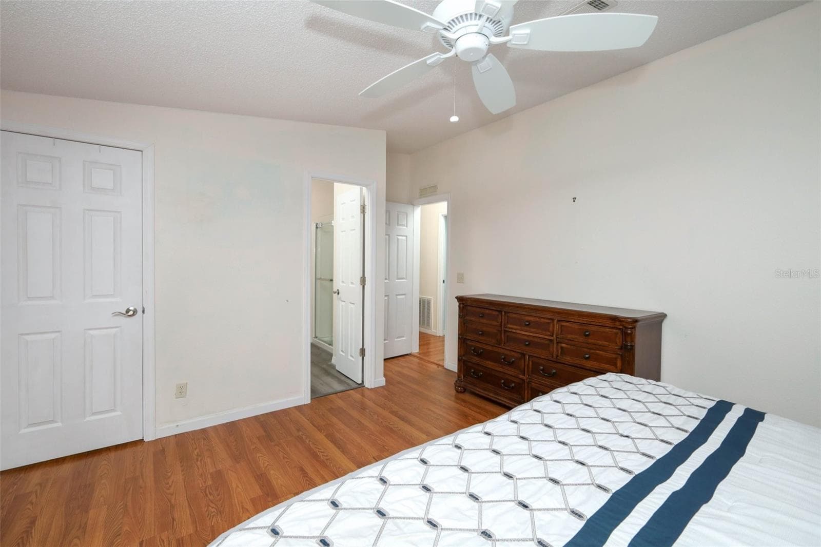 Manufactured Home at 728 PRADO DR, LADY LAKE, photo 15 of 26