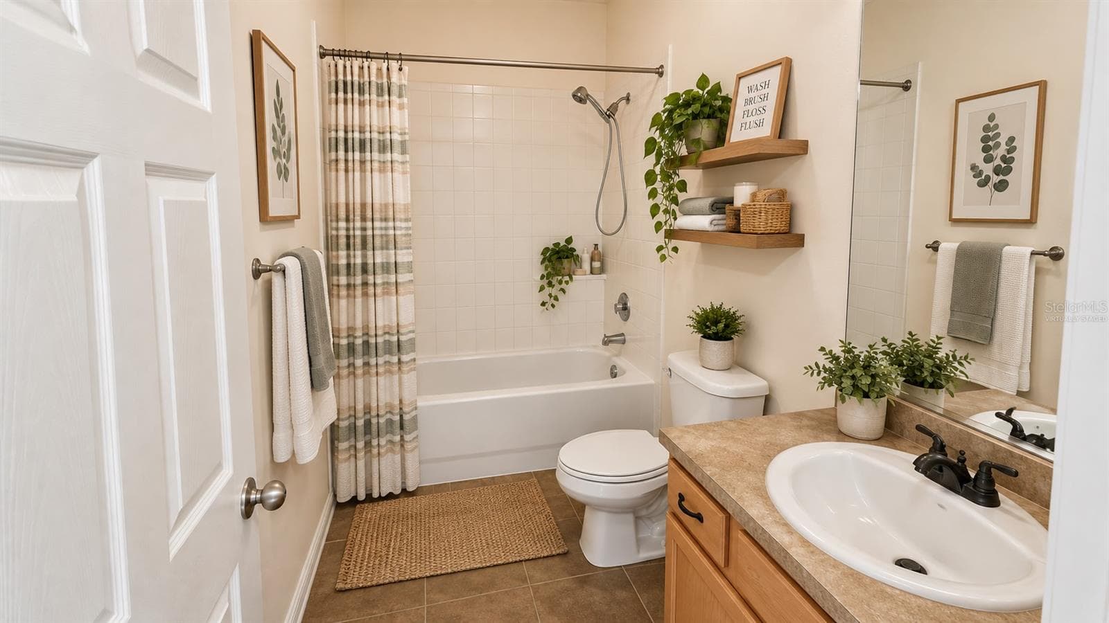 virtually staged - 1507 TALISKER DR, CLEARWATER
