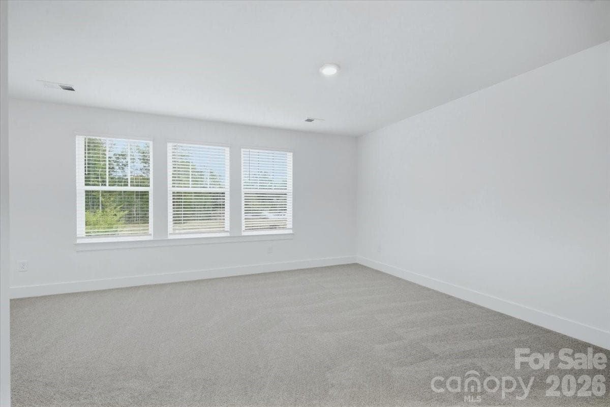 Townhouse at 29 Oleetah Falls Way, Hendersonville, photo 14 of 27