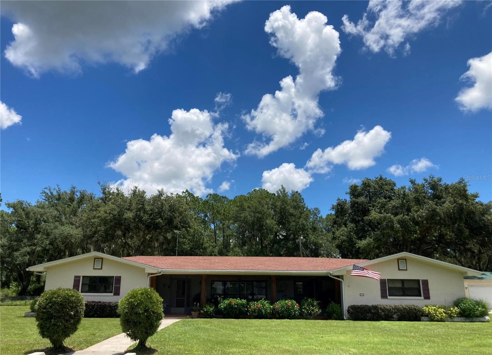 2970 PLUMOSA DR