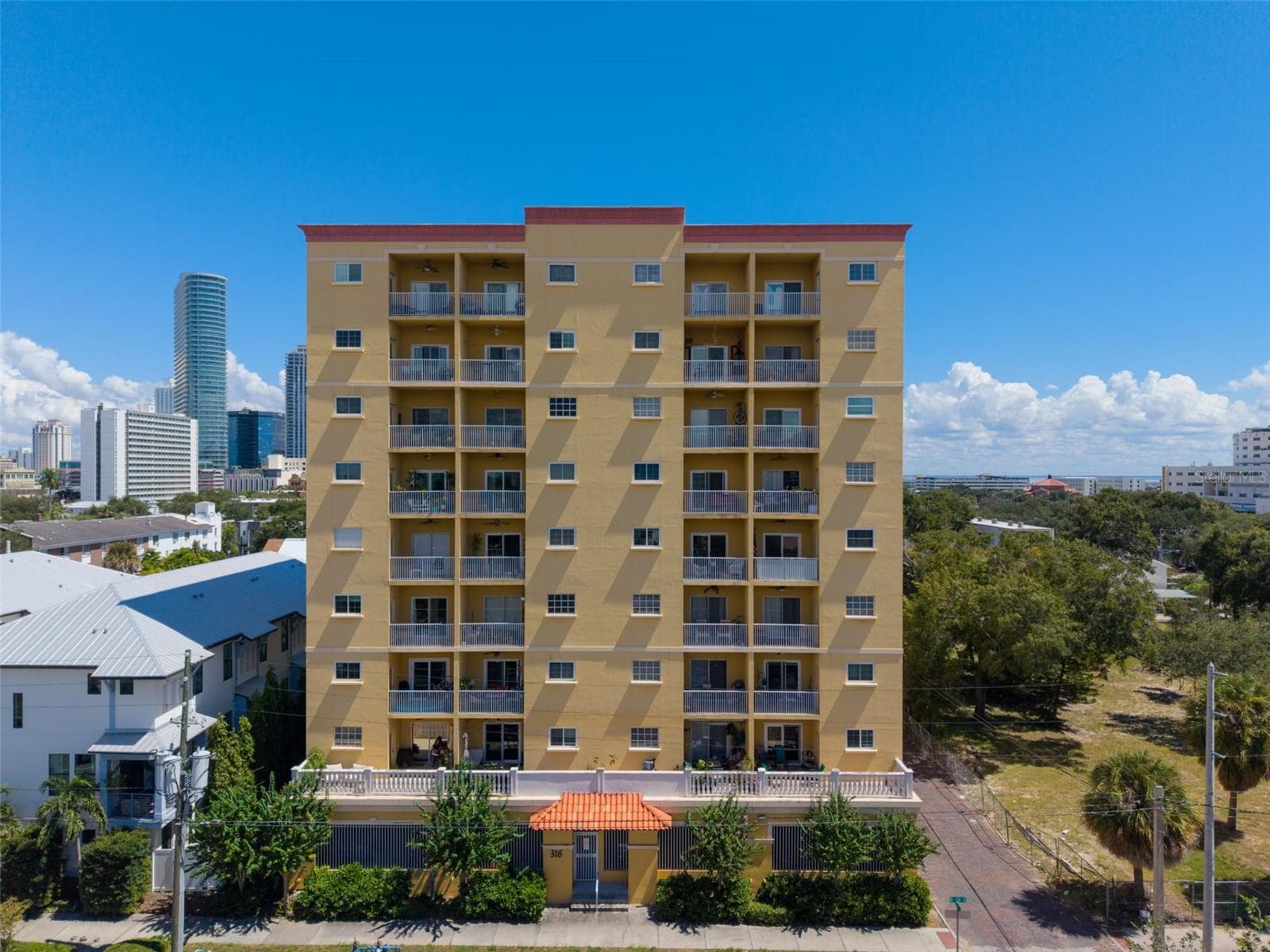 Condominium at 316 8TH ST S #703, ST PETERSBURG, photo 2 of 58