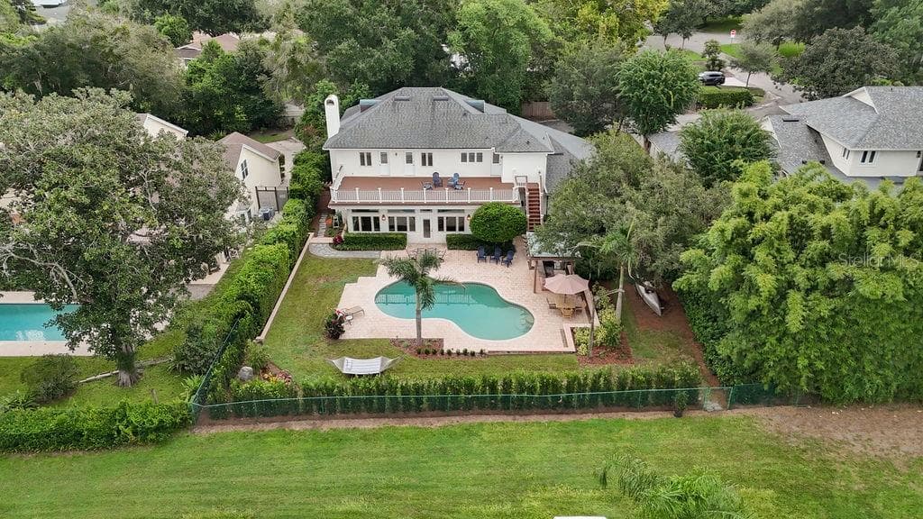 Pedestrian walkway from house to Lake Virginia. - 555 E LAKE SUE AVE, WINTER PARK