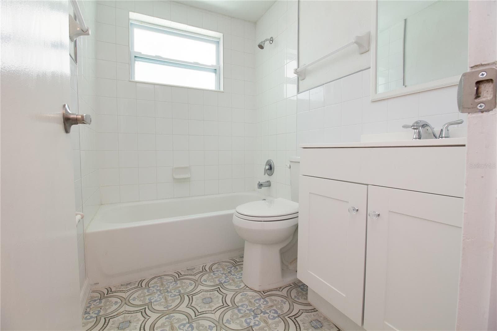2nd Bathroom - 1408 JENNINGS DR, HOLIDAY