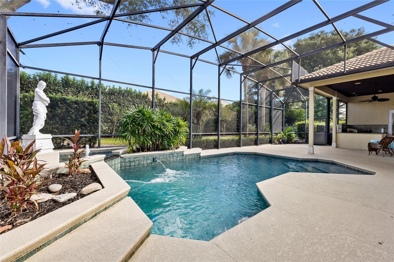 Single Family Residence at 25514 HIGH HAMPTON CIR, SORRENTO, photo 4 of 62