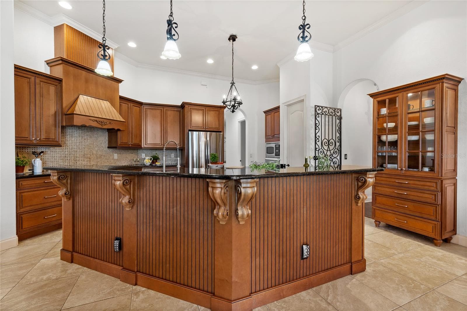 Single Family Residence at 25514 HIGH HAMPTON CIR, SORRENTO, photo 6 of 62