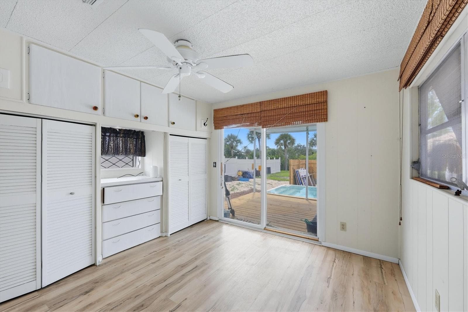 Mobile Home at 1128 SEAHORSE LN, ENGLEWOOD, photo 18 of 48