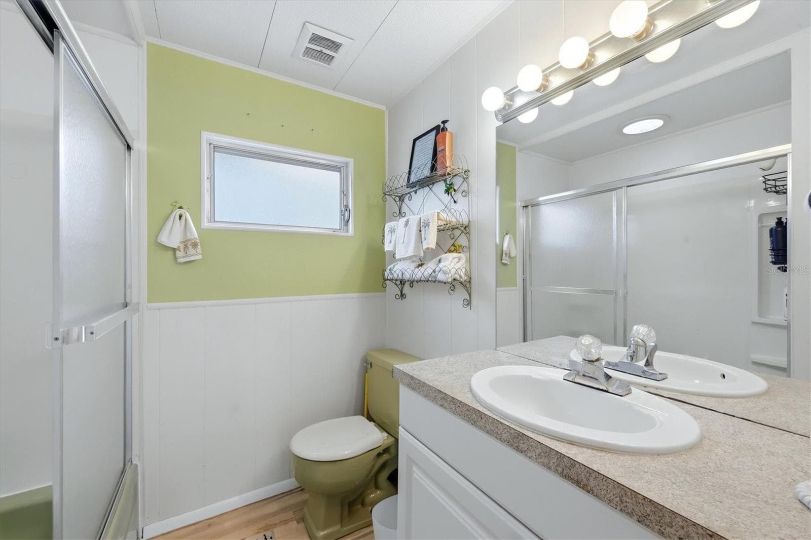 Mobile Home at 1128 SEAHORSE LN, ENGLEWOOD, photo 25 of 48