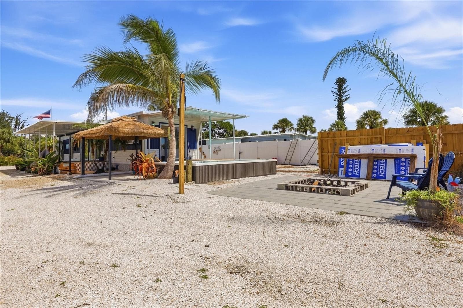 Mobile Home at 1128 SEAHORSE LN, ENGLEWOOD, photo 37 of 48