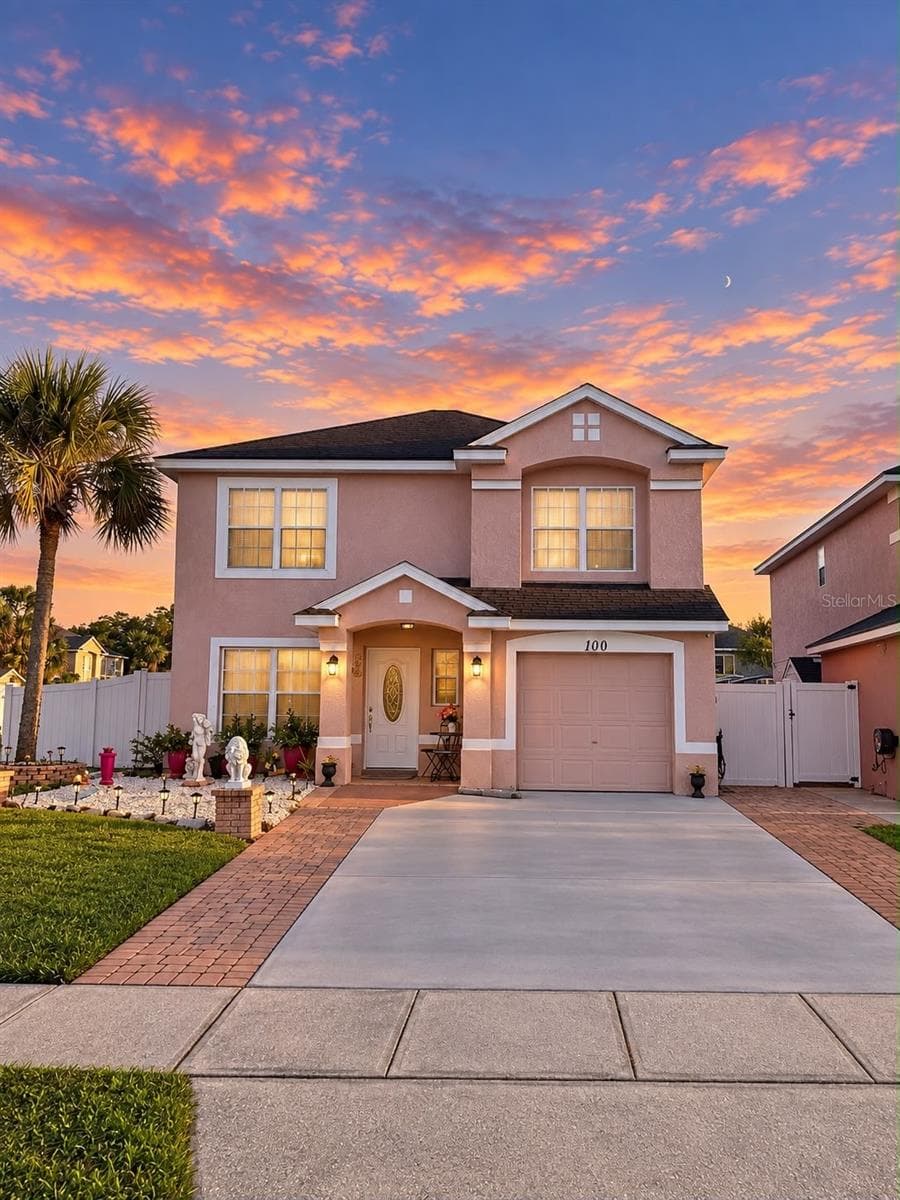 100 WINDY DUNE CT