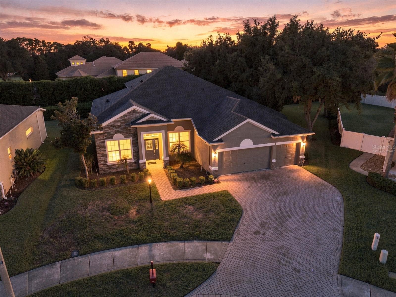 Virtually staged - 3403 WALDEN RESERVE DR, PLANT CITY
