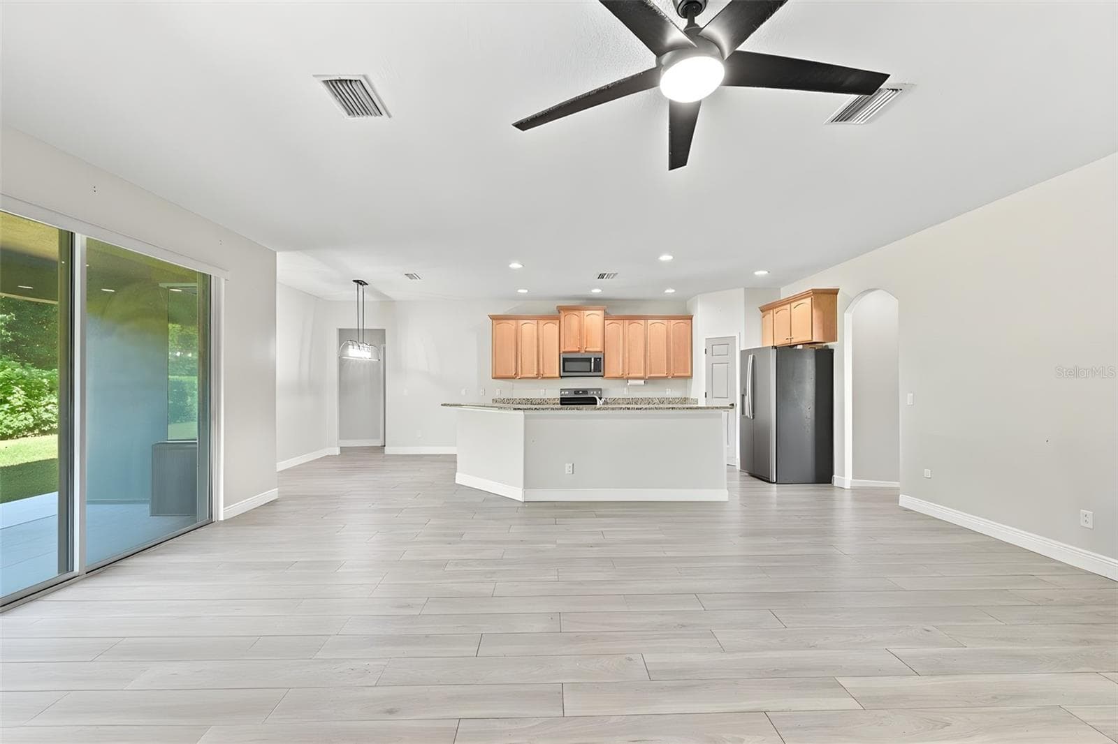Single Family Residence at 3403 WALDEN RESERVE DR, PLANT CITY, photo 15 of 61