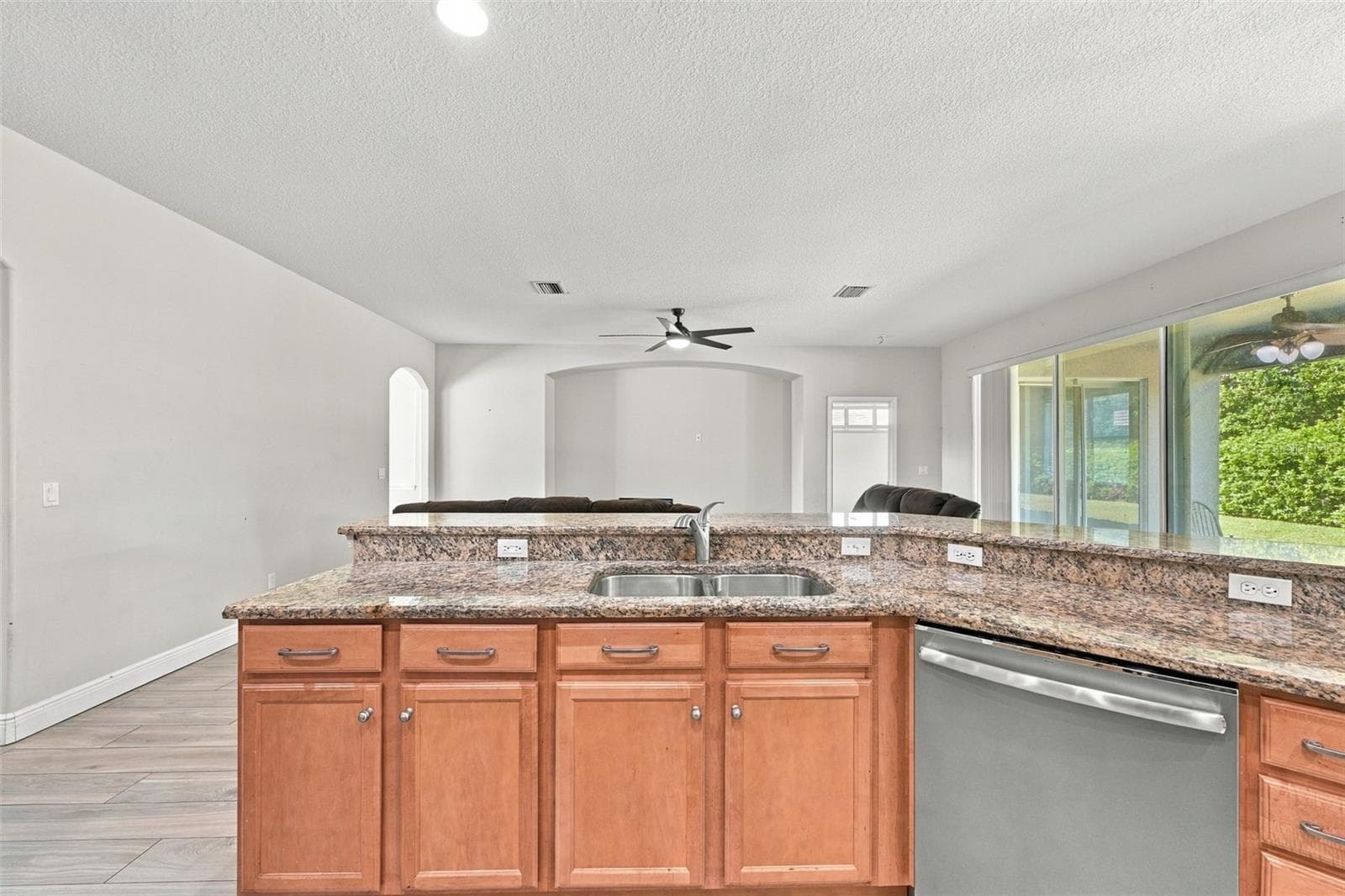 Single Family Residence at 3403 WALDEN RESERVE DR, PLANT CITY, photo 34 of 61