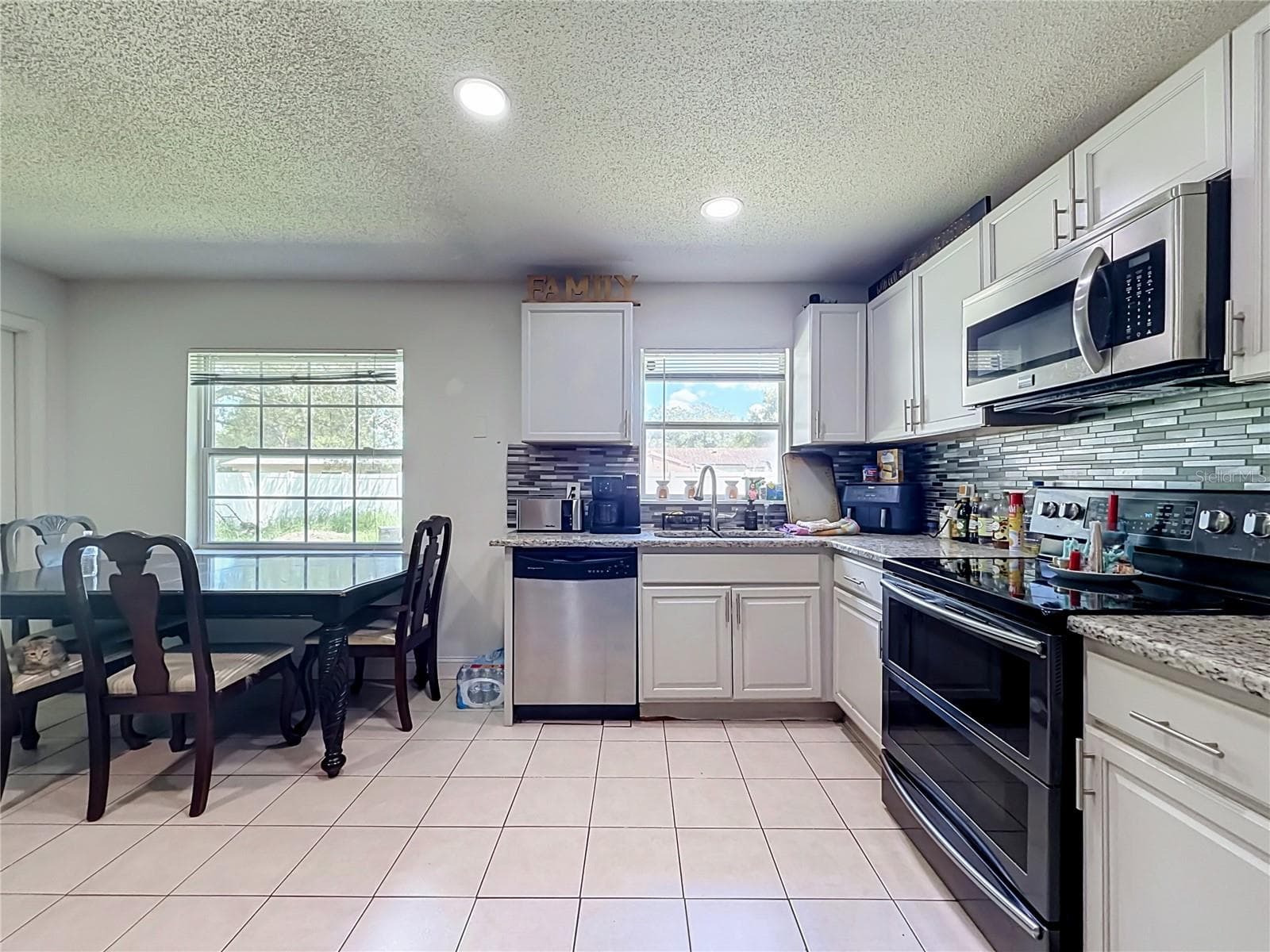 Single Family Residence at 3667 TRIANON DR, ORLANDO, photo 12 of 40