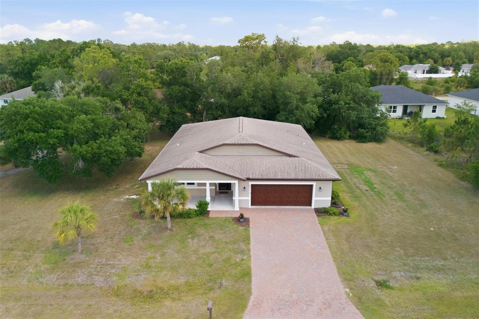 Spacious 1/2 acre double lot - 6172 ALHAMBRA AVE, NORTH PORT