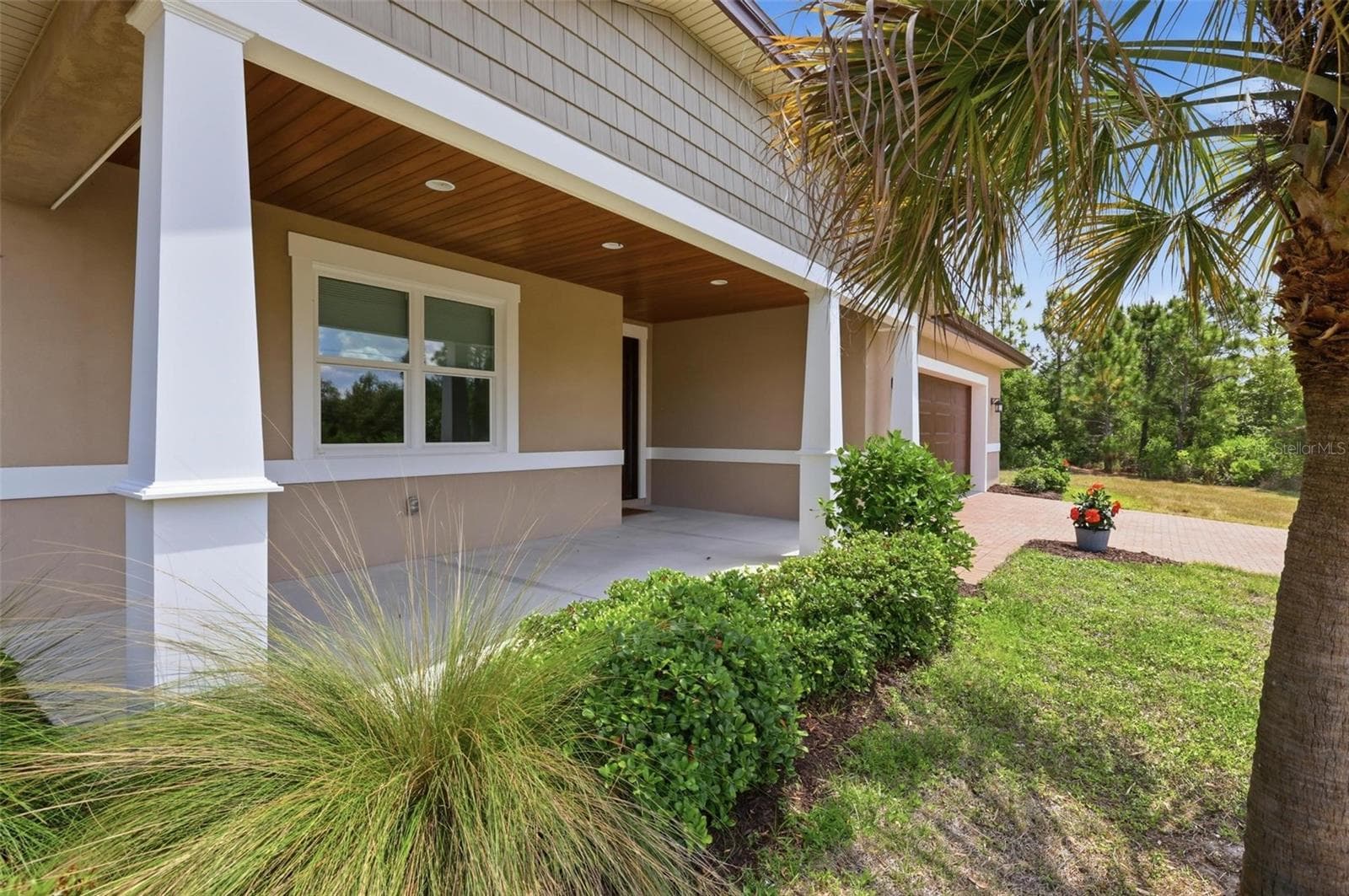 Single Family Residence at 6172 ALHAMBRA AVE, NORTH PORT, photo 7 of 48