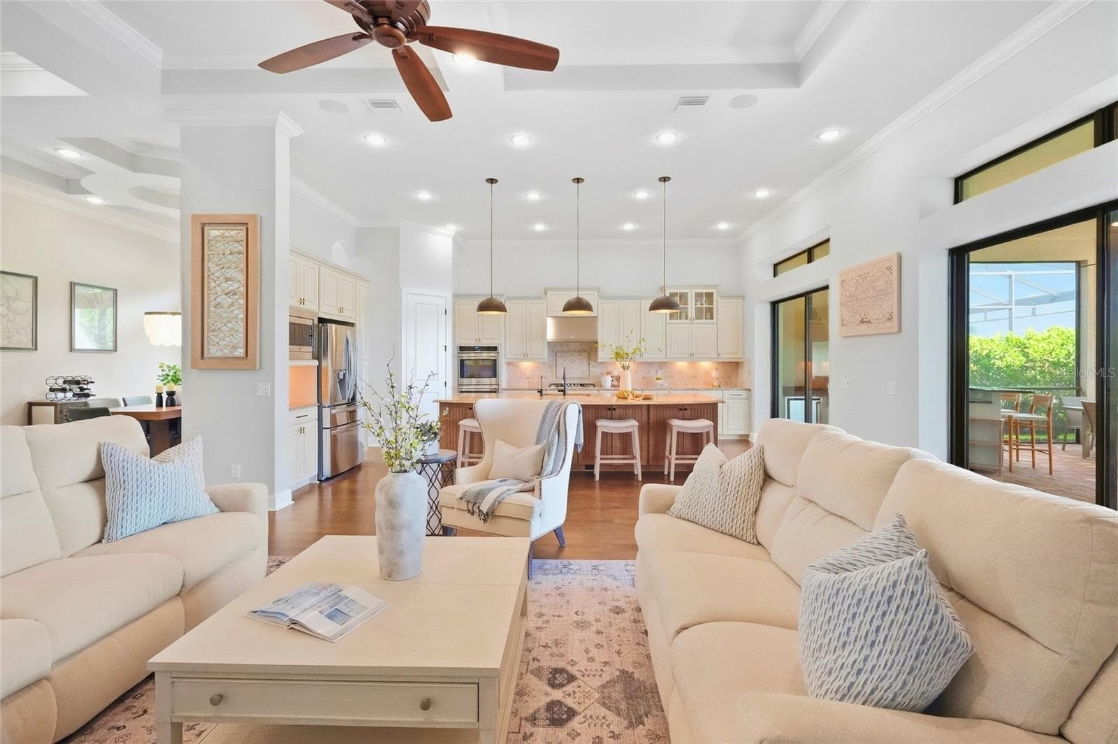 Single Family Residence at 13309 MALACHITE DR, BRADENTON, photo 12 of 57