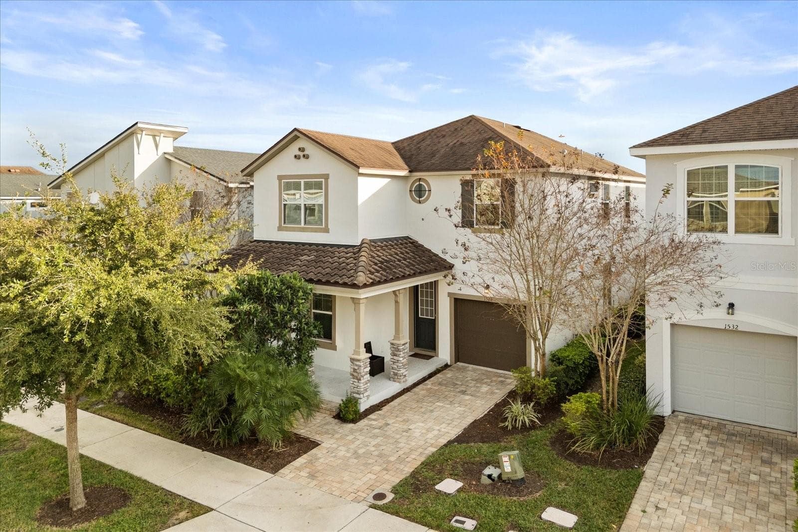 1528 NASSAU POINT TRL