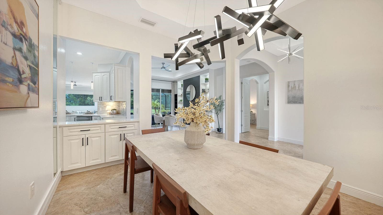 Single Family Residence at 14250 SUNDIAL PL, LAKEWOOD RANCH, photo 17 of 61