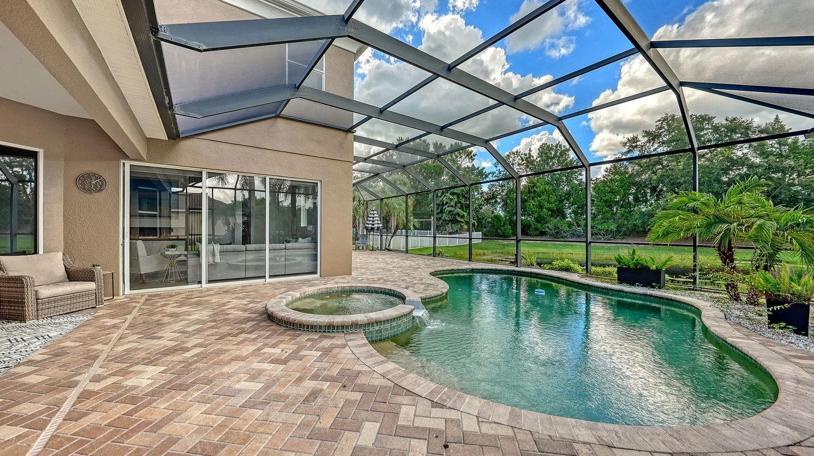 Single Family Residence at 14250 SUNDIAL PL, LAKEWOOD RANCH, photo 48 of 61