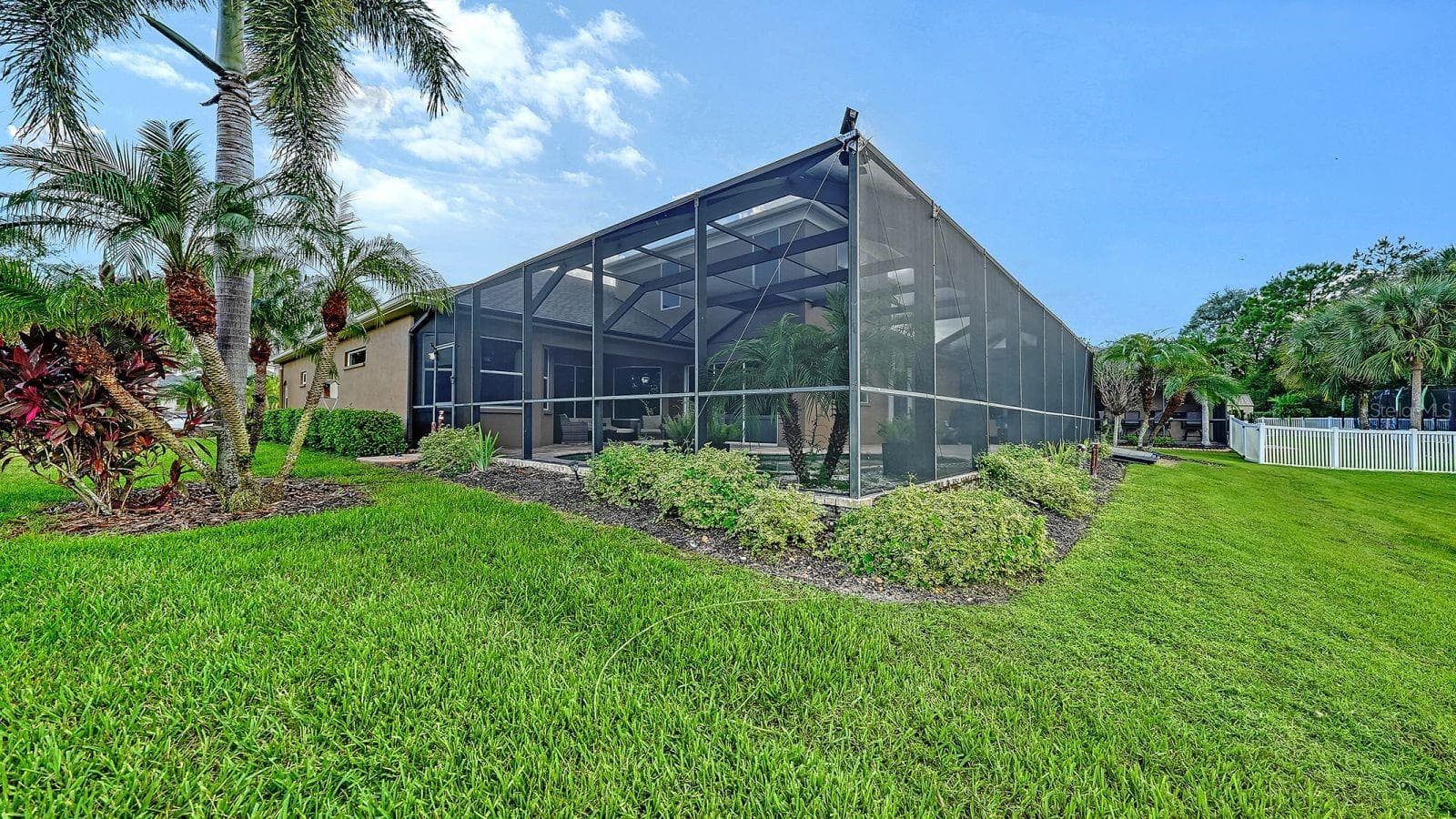 Single Family Residence at 14250 SUNDIAL PL, LAKEWOOD RANCH, photo 55 of 61