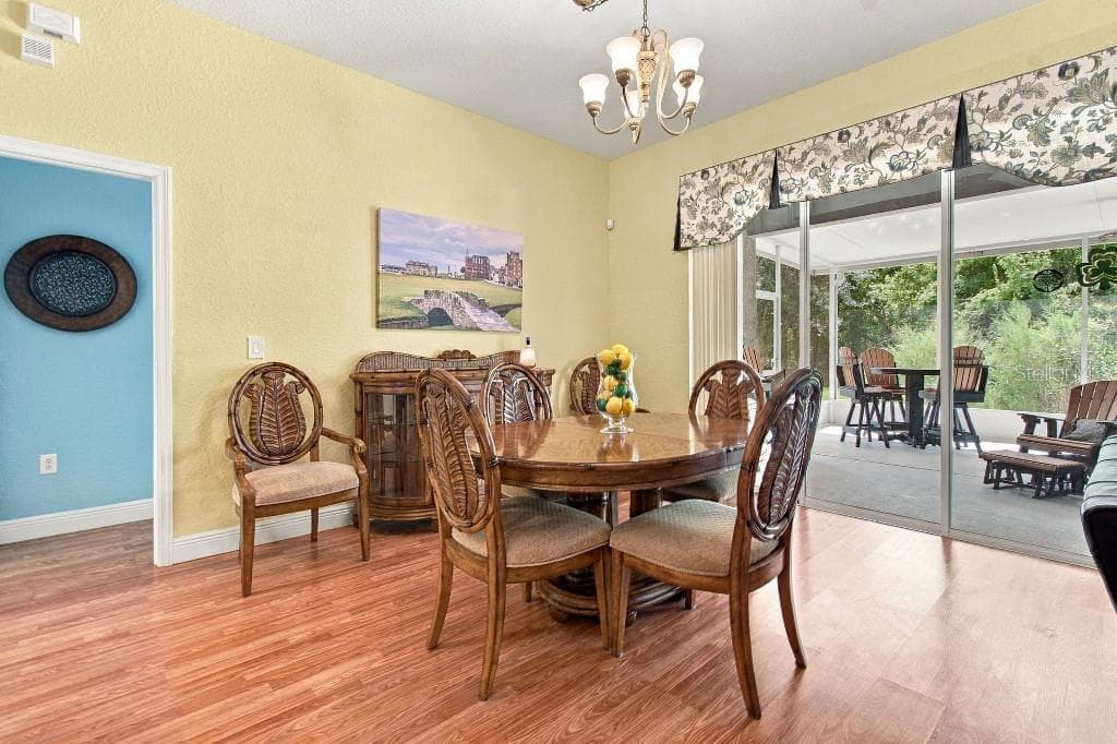 Single Family Residence at 10109 ALAMANCE DR, SAN ANTONIO, photo 10 of 34