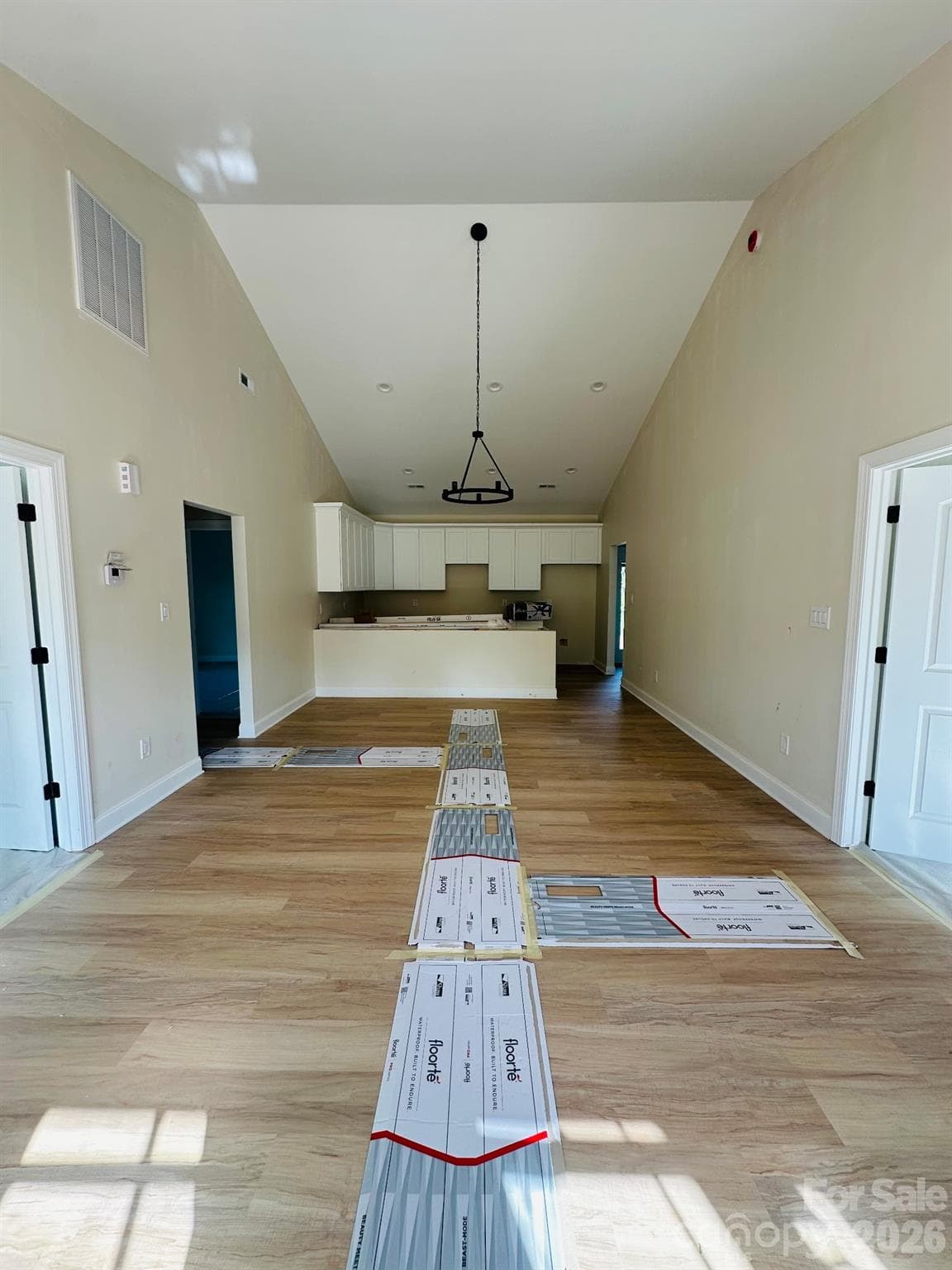 LARGE GREAT ROOM WITH LOVELY FLOORS - 5101 Ridge Street, Shelby