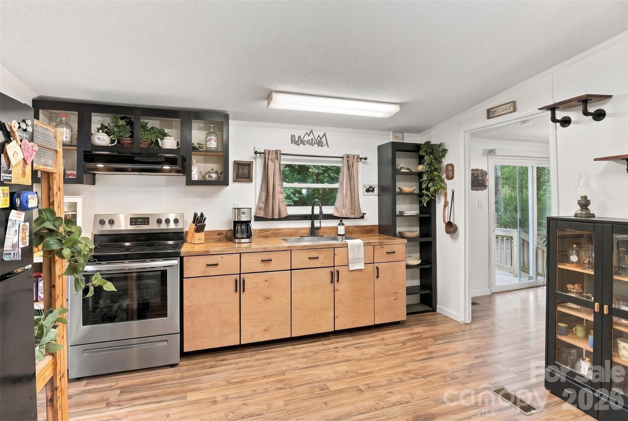 Single Family Residence at 106 Amy Drive, Kings Mountain, photo 10 of 30