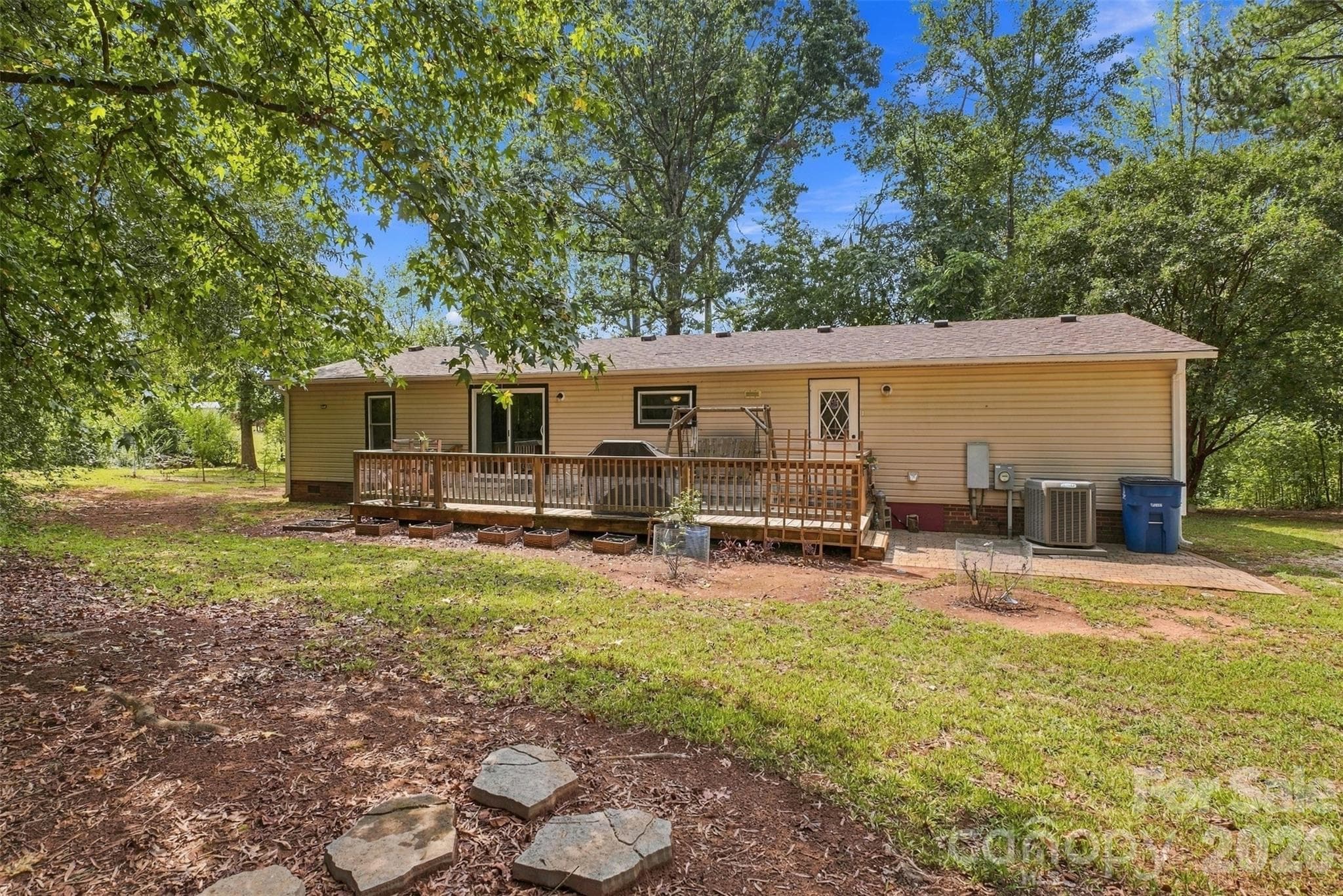 Single Family Residence at 106 Amy Drive, Kings Mountain, photo 24 of 30