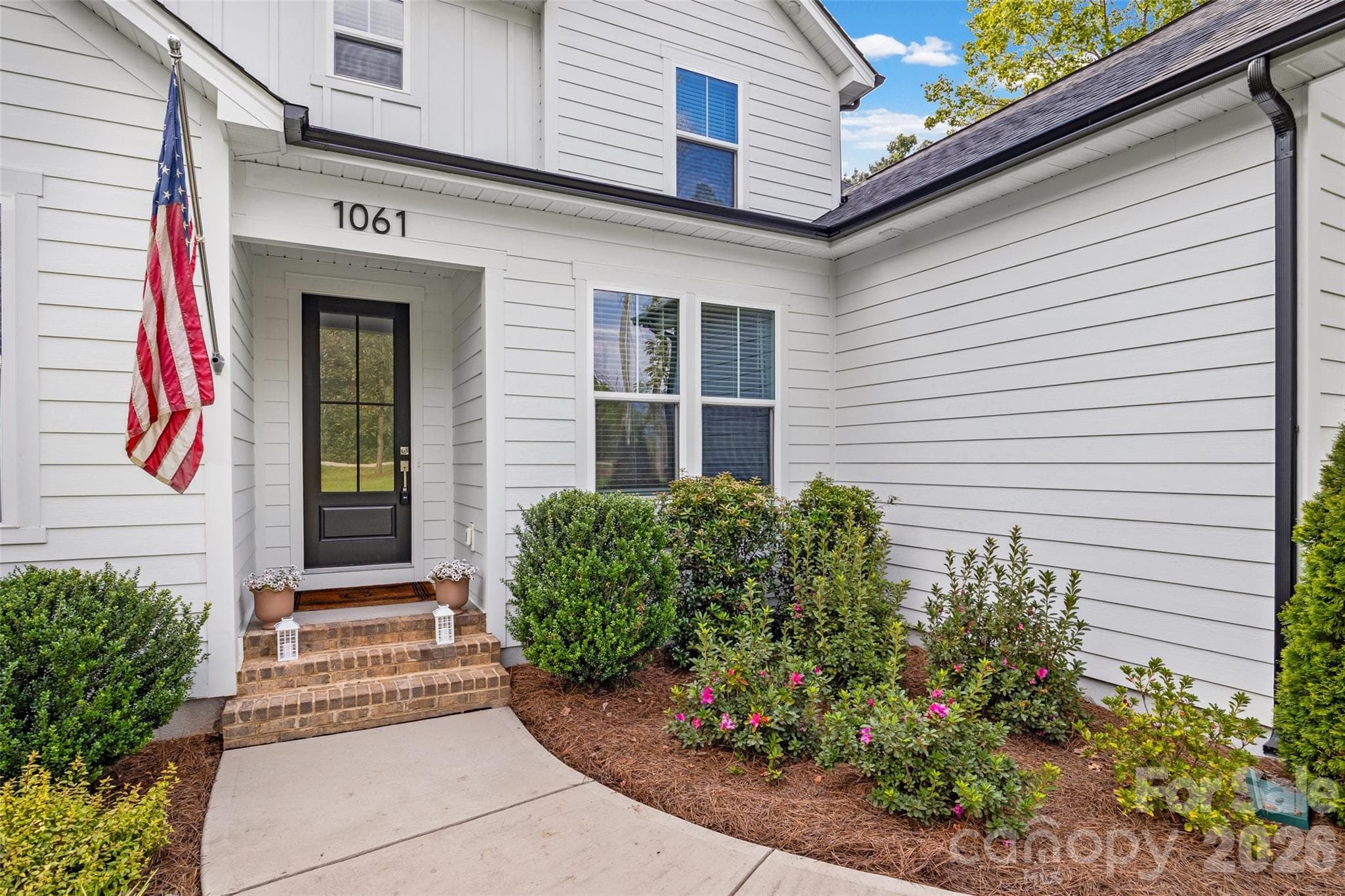 Single Family Residence at 1061 Kendrick Road, Clover, photo 2 of 33