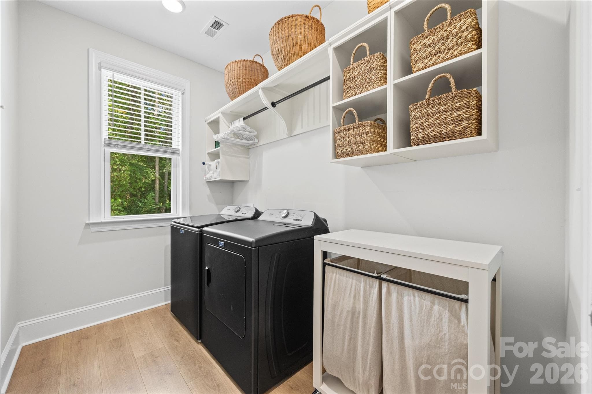 Single Family Residence at 1061 Kendrick Road, Clover, photo 17 of 33