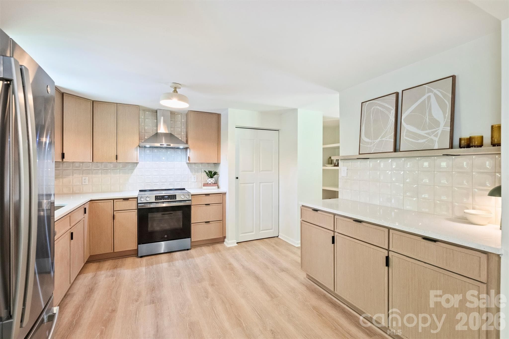 Single Family Residence at 7323 Rollingridge Drive, Charlotte, photo 10 of 29