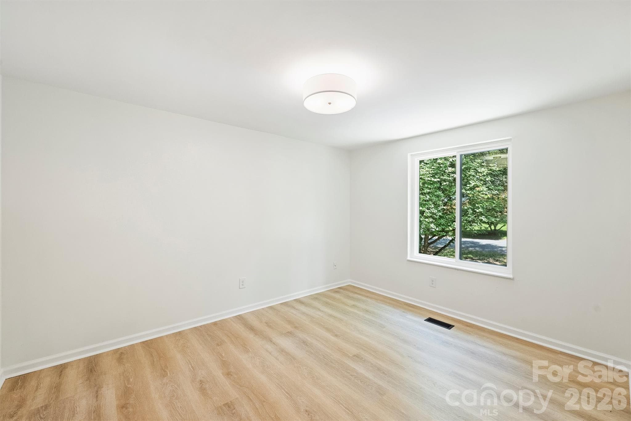Single Family Residence at 7323 Rollingridge Drive, Charlotte, photo 15 of 29