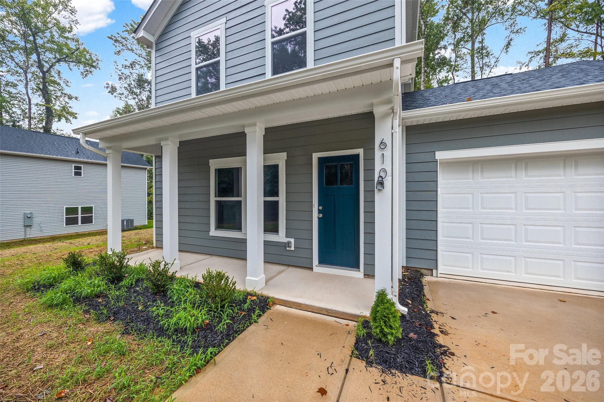 Single Family Residence at 610 W Lewis Street, Dallas, photo 26 of 29