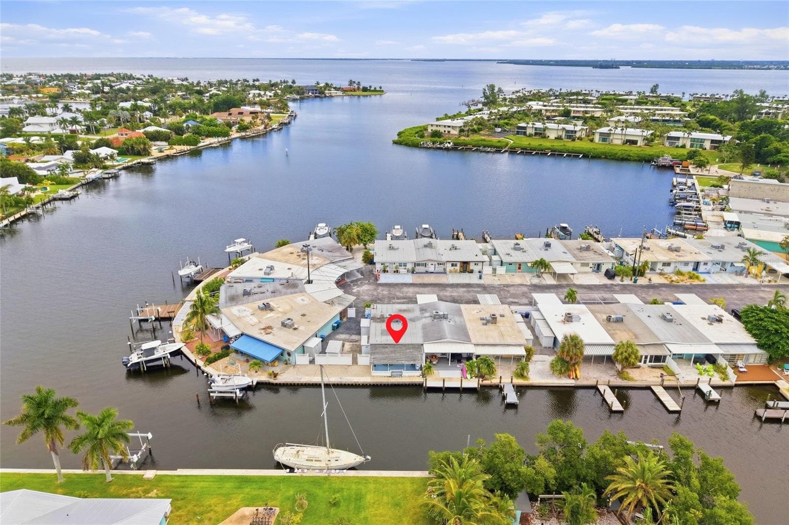 28 SEASIDE CT