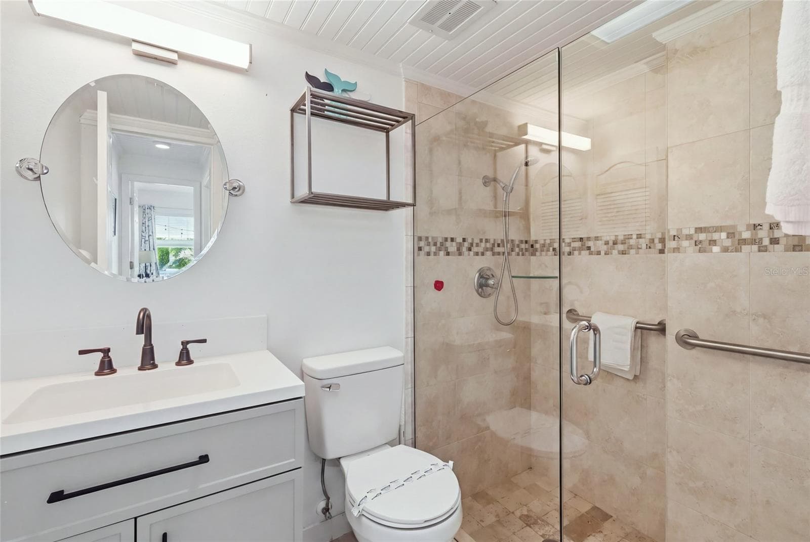 Single Family Residence at 28 SEASIDE CT, HOLMES BEACH, photo 21 of 61