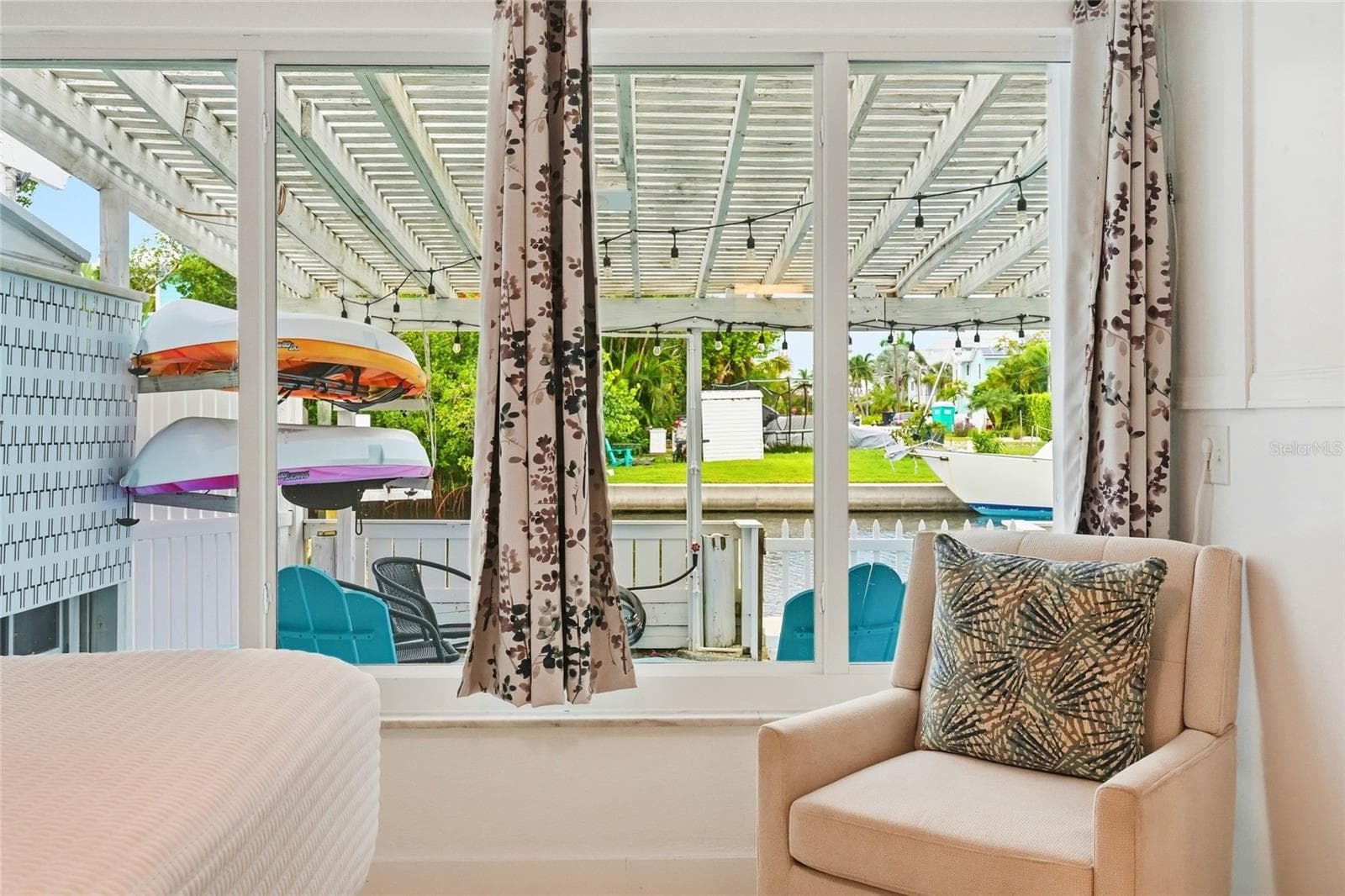Single Family Residence at 28 SEASIDE CT, HOLMES BEACH, photo 22 of 61
