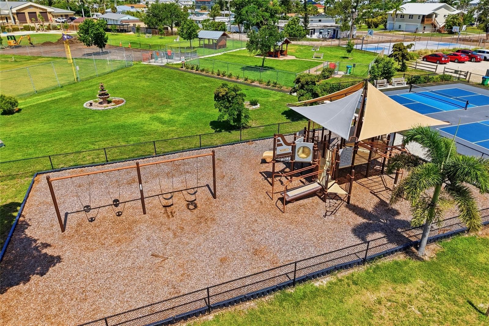 Single Family Residence at 28 SEASIDE CT, HOLMES BEACH, photo 51 of 61