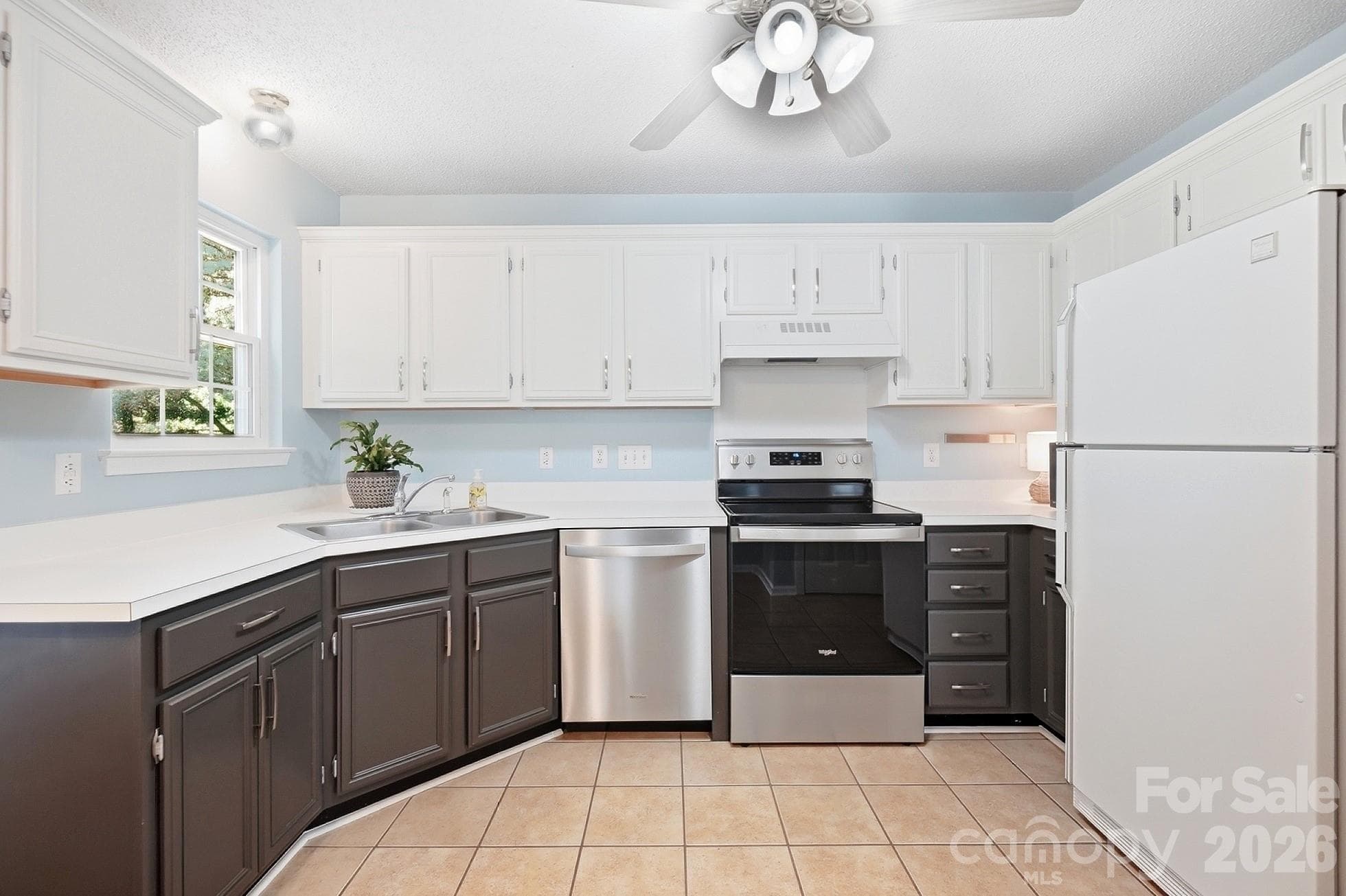 Kitchen - 1629 Sugar Hollow Drive, Charlotte