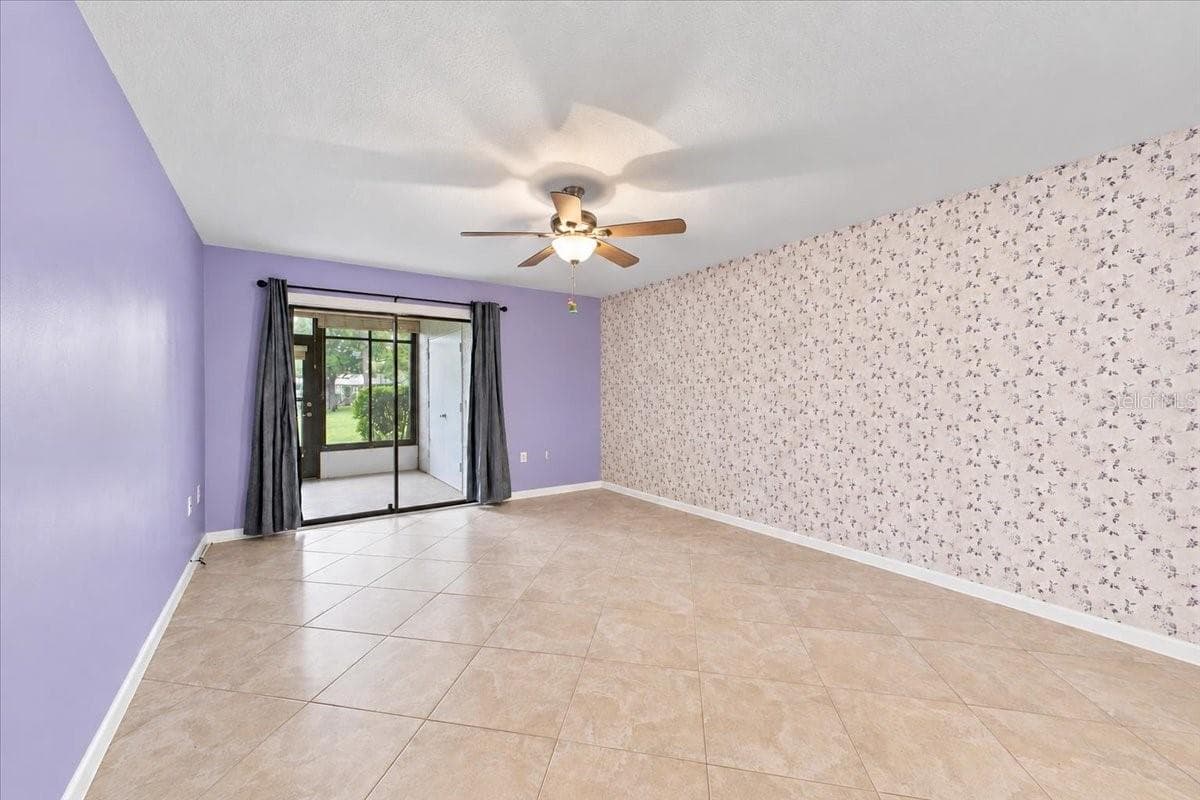 Primary bedroom - 411 PALM TREE DR #411, BRADENTON