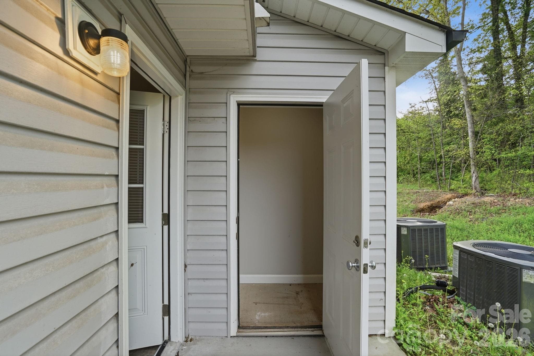 Townhouse at 153 Mckinnon Avenue NE, Concord, photo 28 of 36