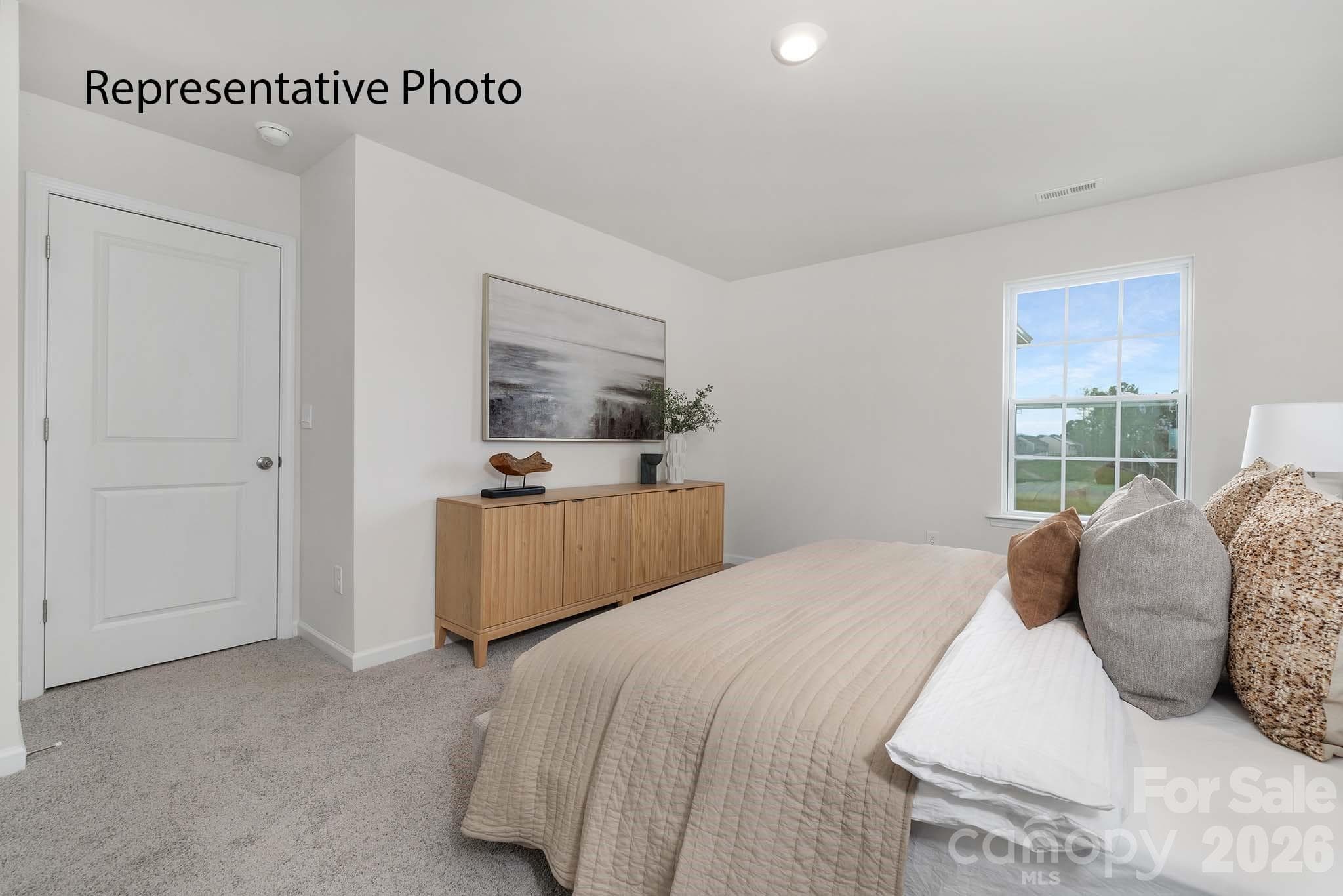 Single Family Residence at 12128 Barred Owl Court, Charlotte, photo 9 of 24