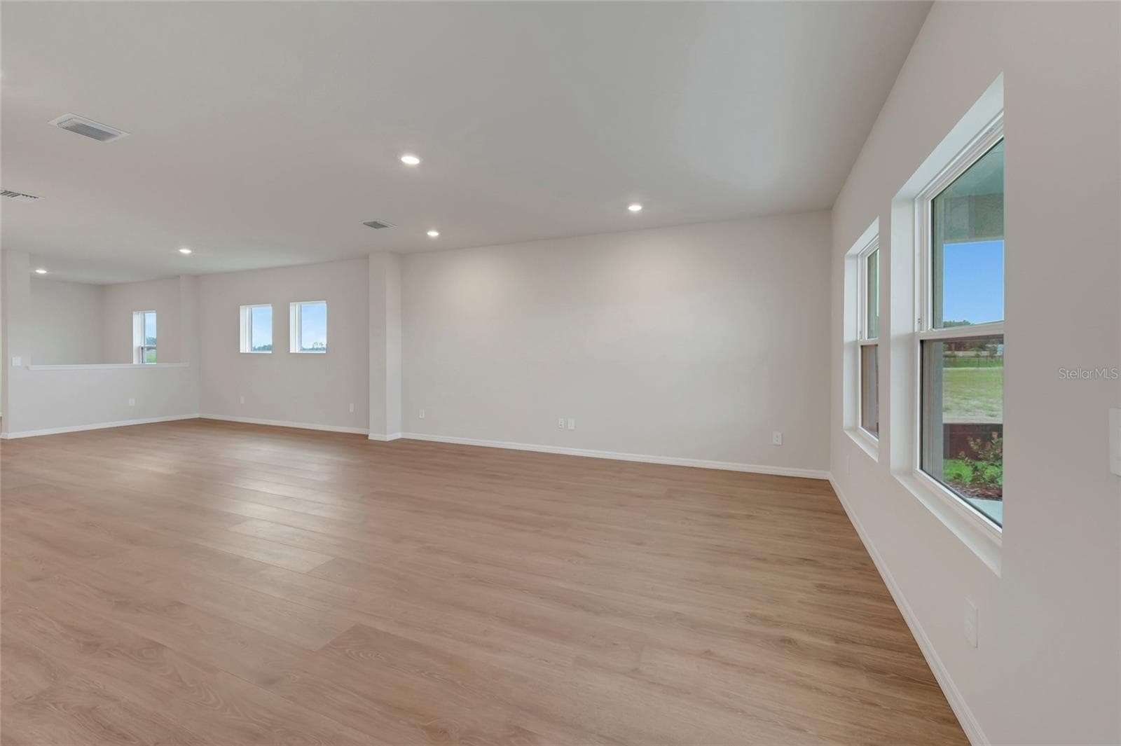 Family Room - 3712 JONS LAKEVIEW ST, PLANT CITY
