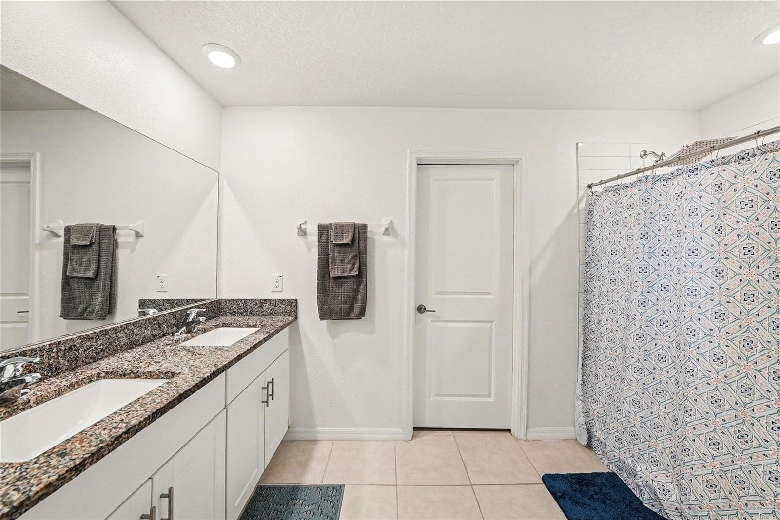 Single Family Residence at 6300 BEVERLY HILLS DR, ZEPHYRHILLS, photo 18 of 28