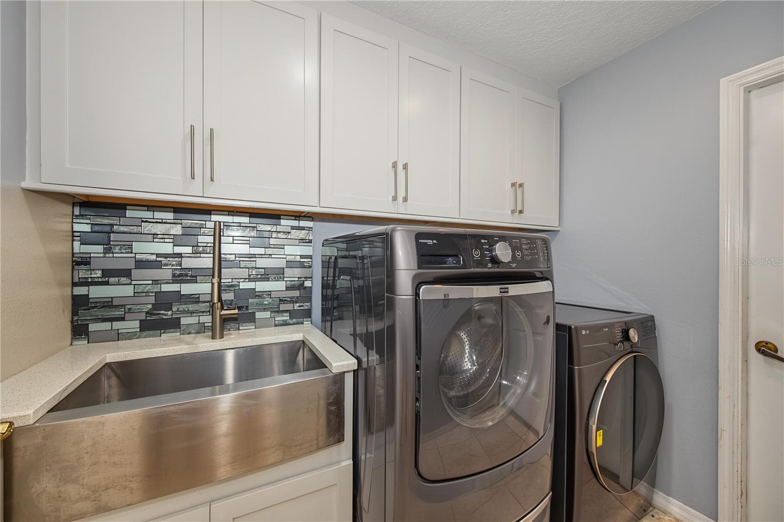 laundry room - 2233 PINNACLE CIR S, PALM HARBOR