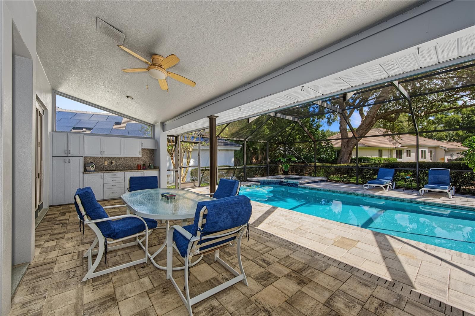 lanai - 2233 PINNACLE CIR S, PALM HARBOR