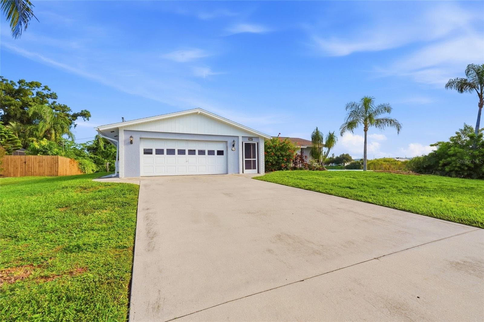 Front - 3667 CAROL LN, SARASOTA