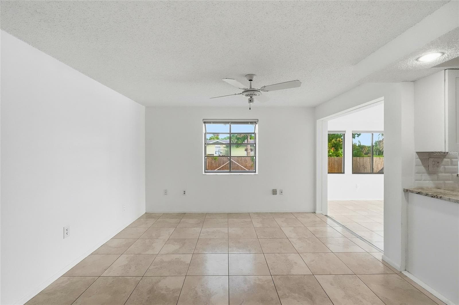 Family Room - 3667 CAROL LN, SARASOTA