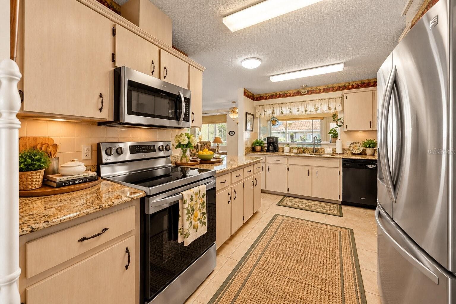 Single Family Residence at 8612 SW 61ST CT, OCALA, photo 5 of 19