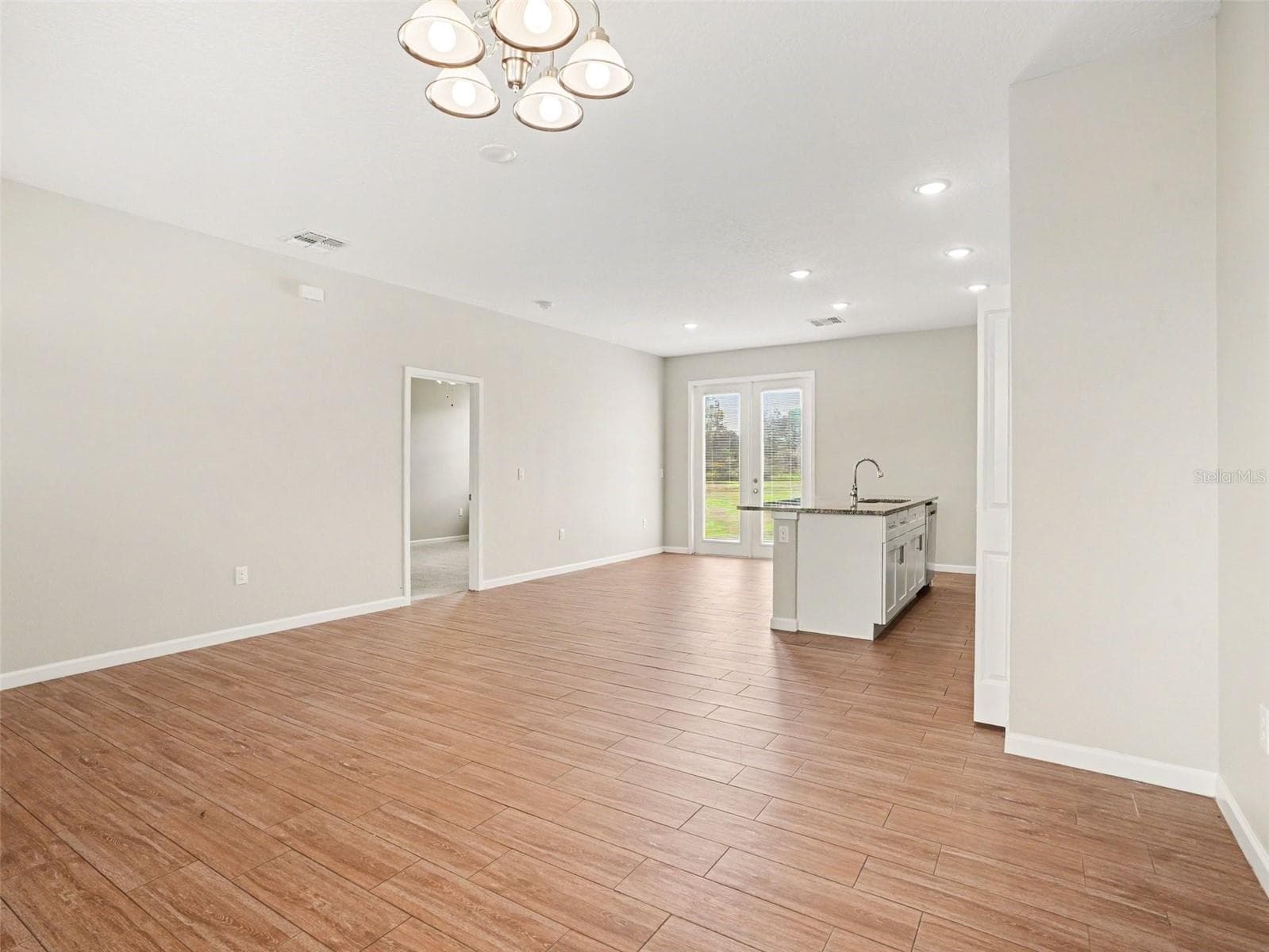 Single Family Residence at 46 ALICANTE CT, KISSIMMEE, photo 2 of 21