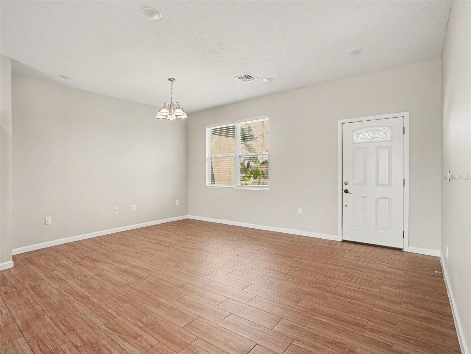 Single Family Residence at 46 ALICANTE CT, KISSIMMEE, photo 7 of 21
